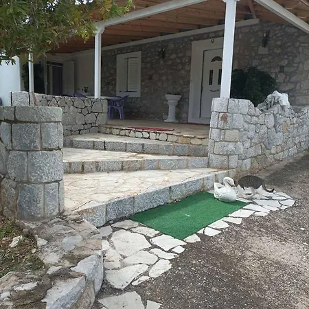 Agrotospito “elatos” Ferienhaus