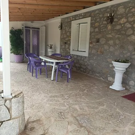 Agrotospito “elatos” Σπίτι διακοπών Metochi (Asklipiio)